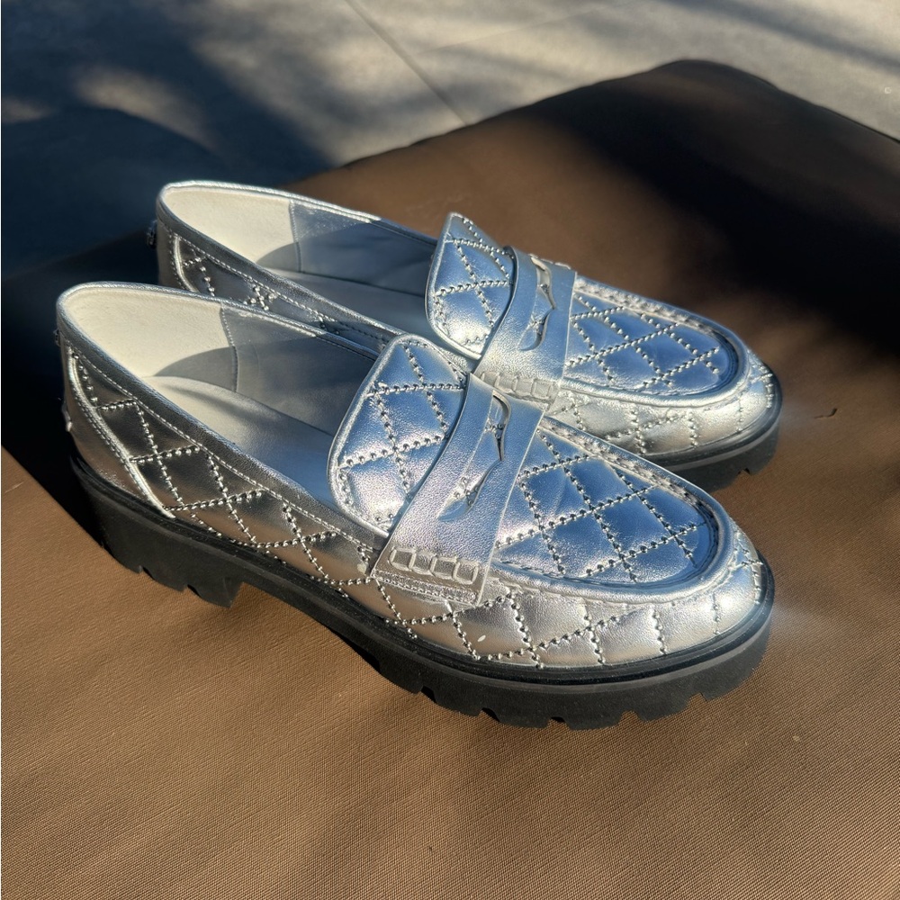 ⚜️ MICHAEL KORS HOLLAND STUDDED METALLIC LOAFER NEVER WORN SIZE 8.5 ⚜️